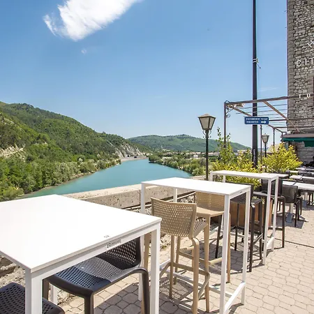 De La Citadelle سيسترون