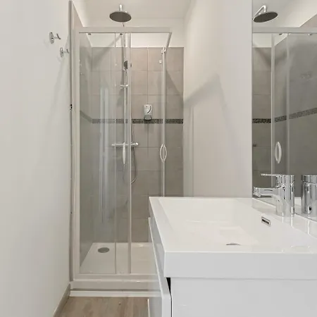 فندق De La Citadelle 3*