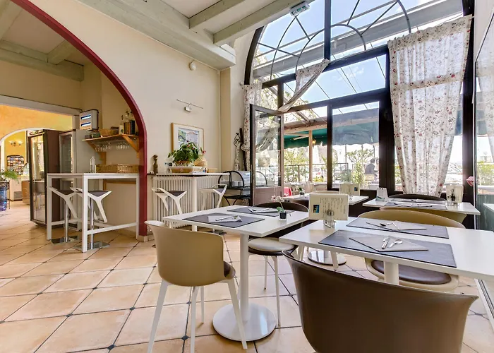 De La Citadelle 3* Sisteron