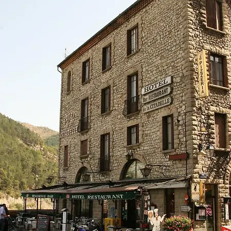 De La Citadelle 3*