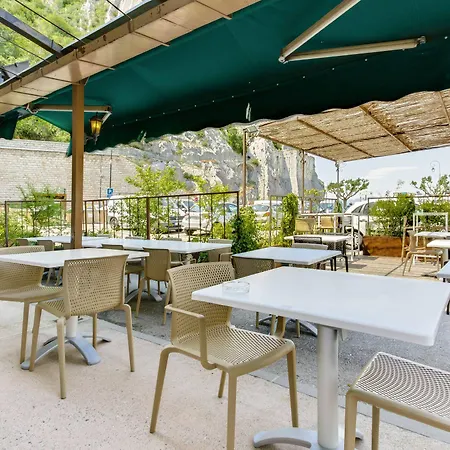 De La Citadelle 3*
