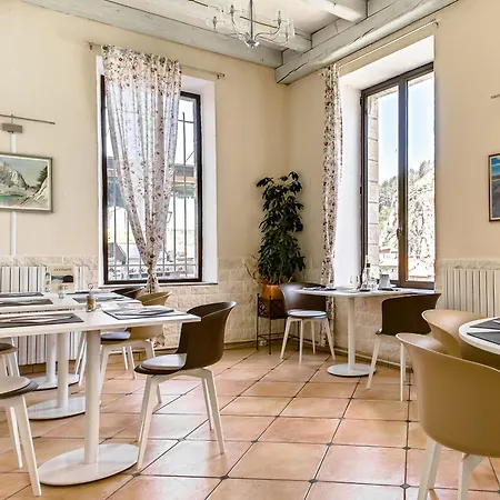 Otel De La Citadelle 3*
