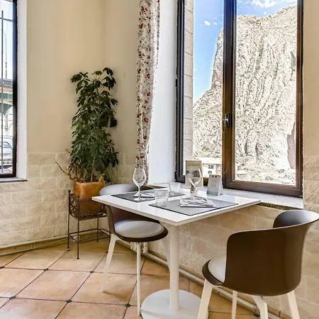 De La Citadelle Hotel 3*