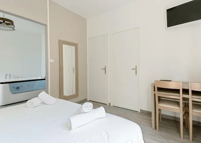 De La Citadelle Hotel 3*